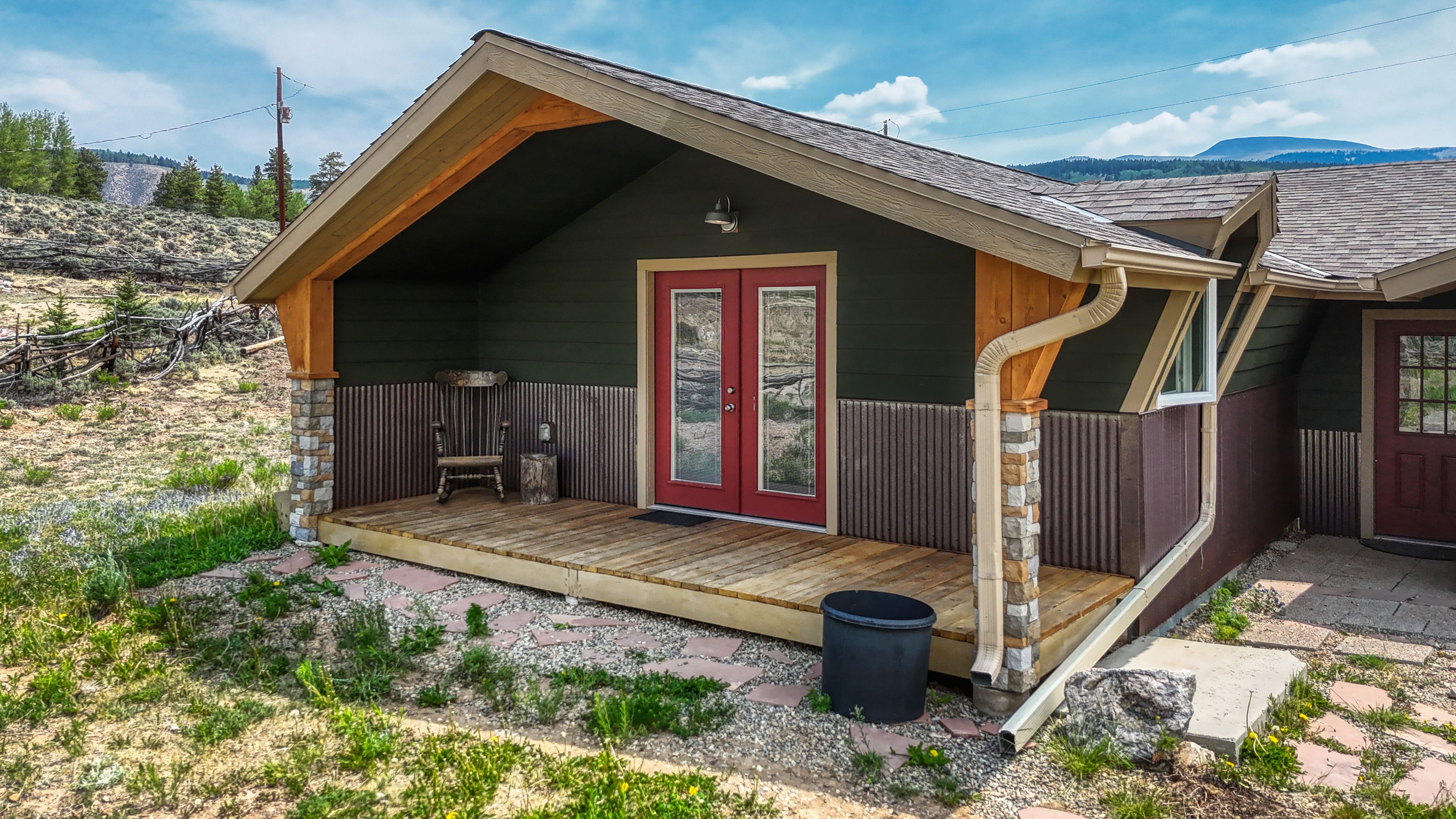  Remodeled Beaver Lakes Chalet with Lake & Mountain Views - 物件實景