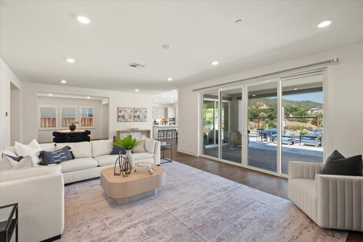 Gilroy, California, 95020, United States, 4 Bedrooms Bedrooms, ,3 BathroomsBathrooms,Residential,For Sale,1907628
