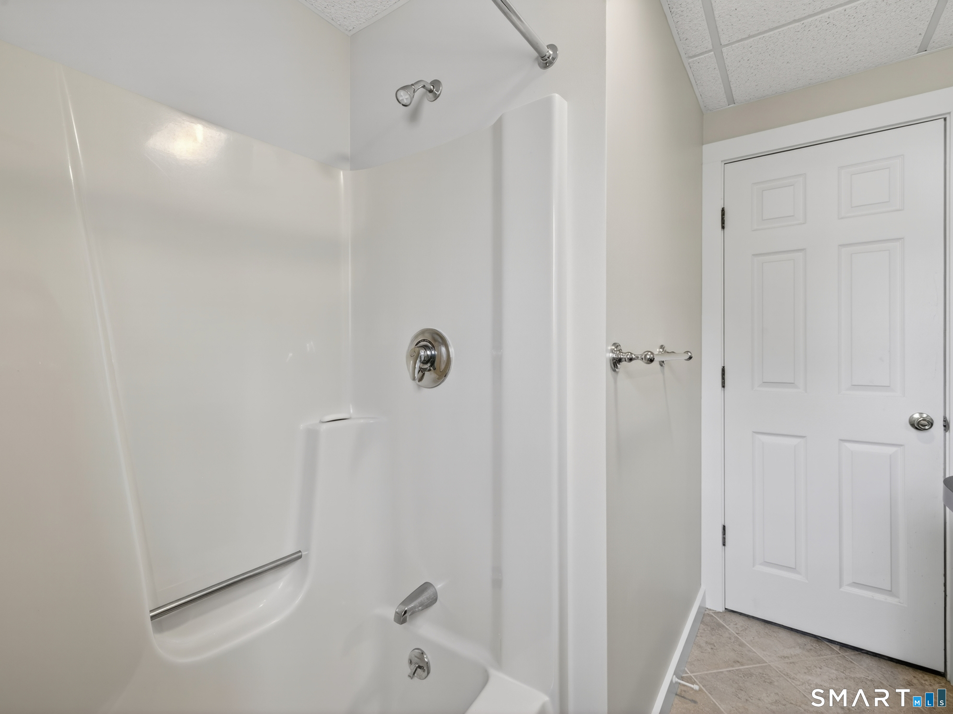 Mystic, Connecticut, 06355, United States, 4 Bedrooms Bedrooms, ,Residential,For Sale,2049370