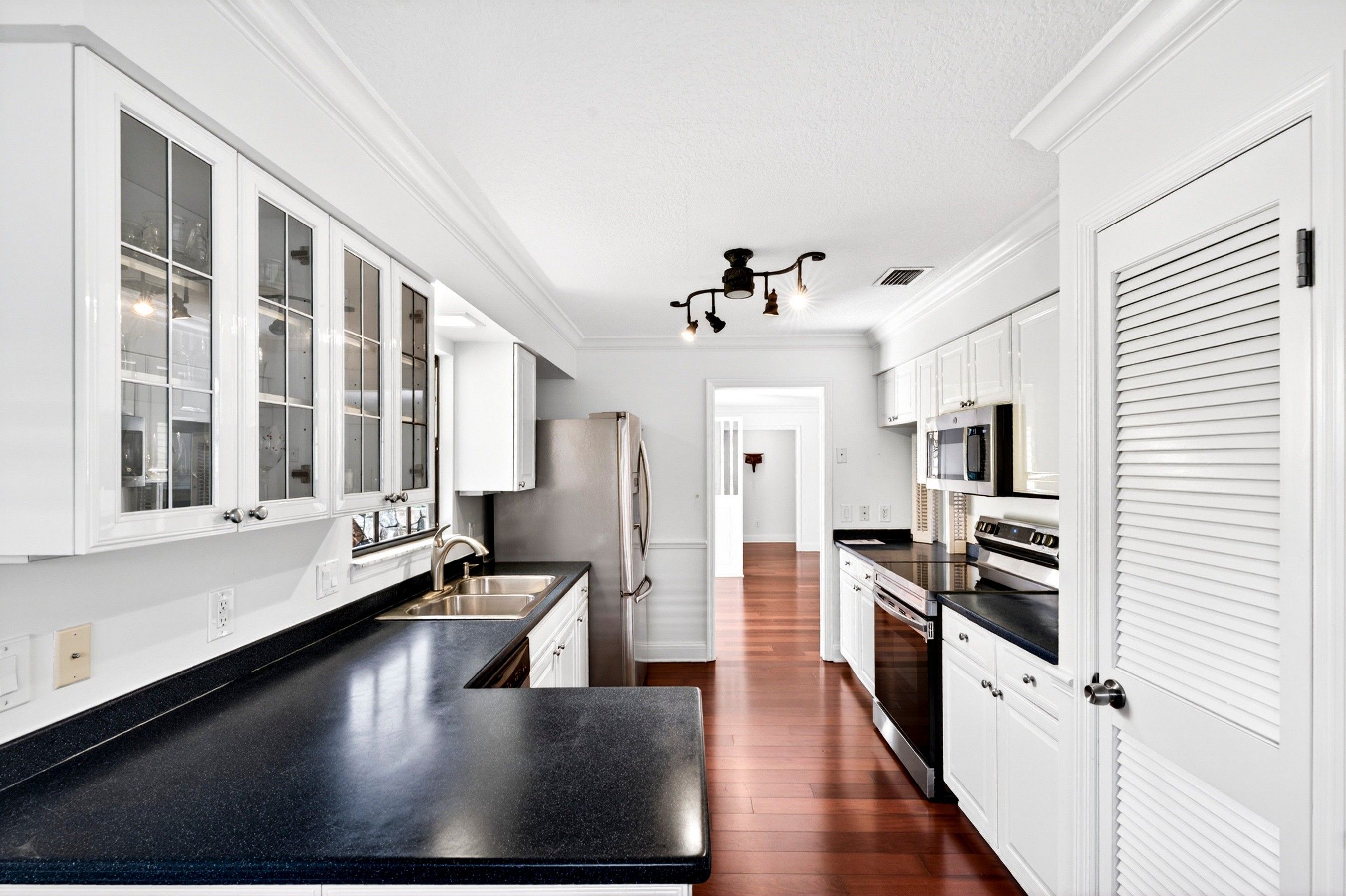  111 Prestwick Circle, Vero Beach, FL, 32967 - 物件實景