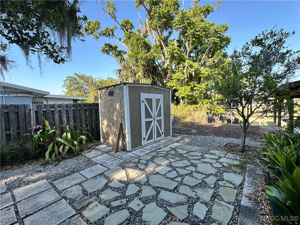 Crystal River, Florida, 34429, United States, 4 Bedrooms Bedrooms, ,3 BathroomsBathrooms,Residential,For Sale,1996734