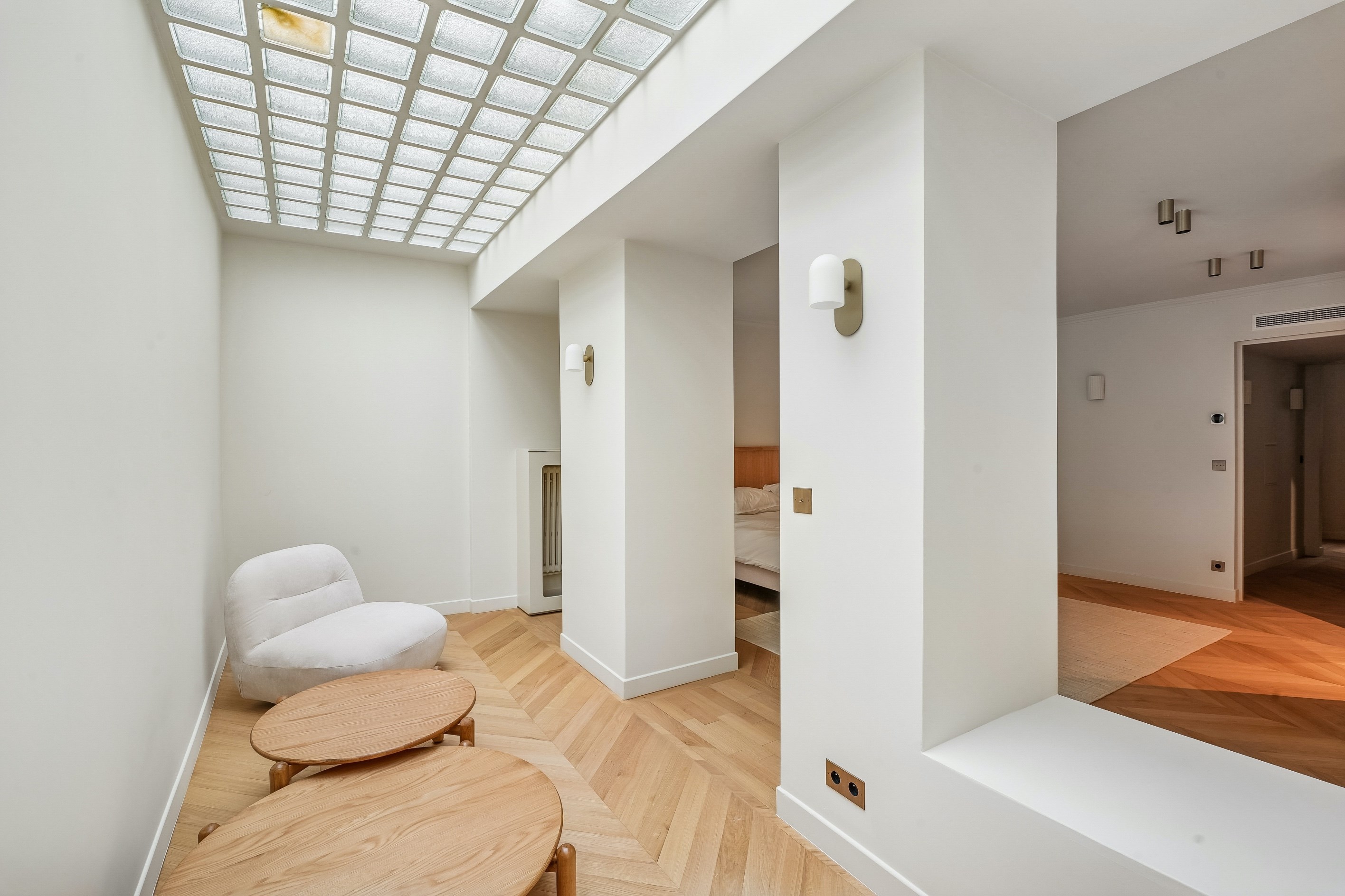  Off-Market – Exceptional Garden-Level Apartment Facing the Eiffel Tower - 物件實景