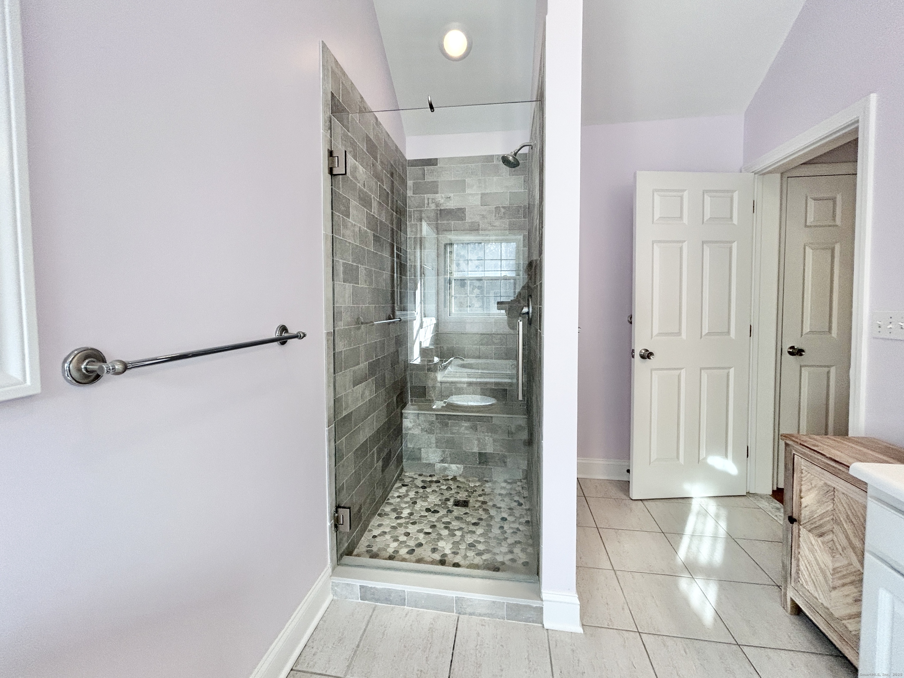 Oxford, Connecticut, 06478, United States, 4 Bedrooms Bedrooms, ,3 BathroomsBathrooms,Residential,For Sale,1993487