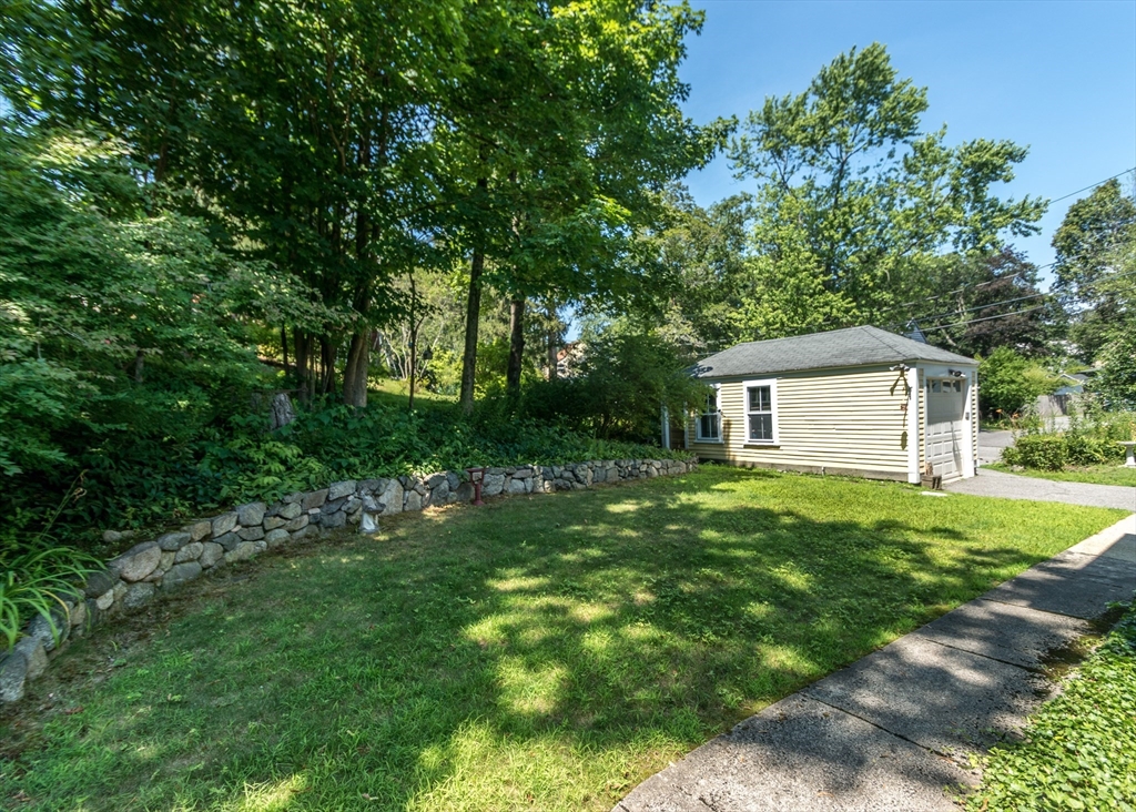 Waltham, Massachusetts, 02451, United States, 5 Bedrooms Bedrooms, ,3 BathroomsBathrooms,Residential,For Sale,1708573