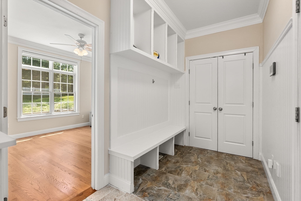 Wellesley, Massachusetts, 02482, United States, 6 Bedrooms Bedrooms, ,7 BathroomsBathrooms,Residential,For Sale,1918672