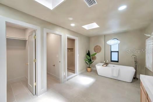 Tampa, Florida, 33629, United States, 4 Bedrooms Bedrooms, ,3 BathroomsBathrooms,Residential,For Sale,1906896
