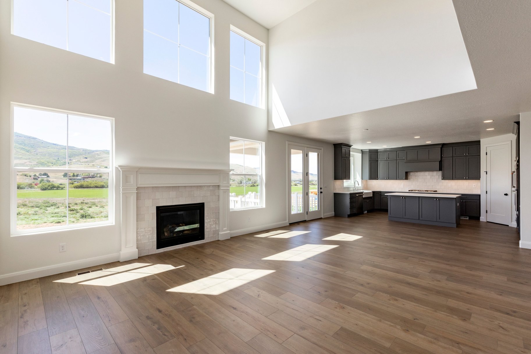  New Construction in Countryside Estates - 物件實景