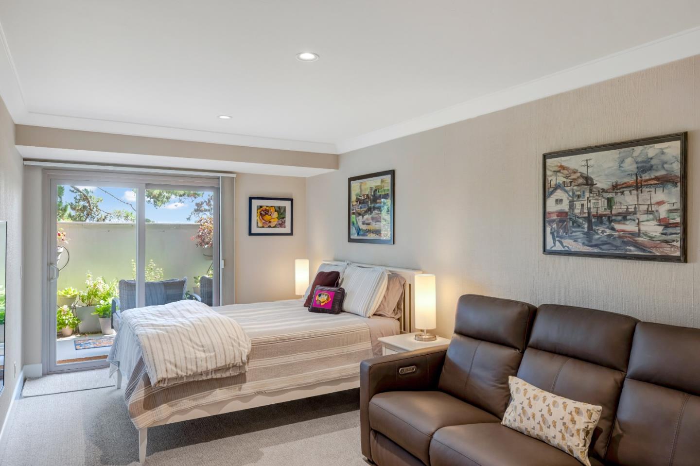 Monterey, California, 93940, United States, 3 Bedrooms Bedrooms, ,3 BathroomsBathrooms,Residential,For Sale,1947975