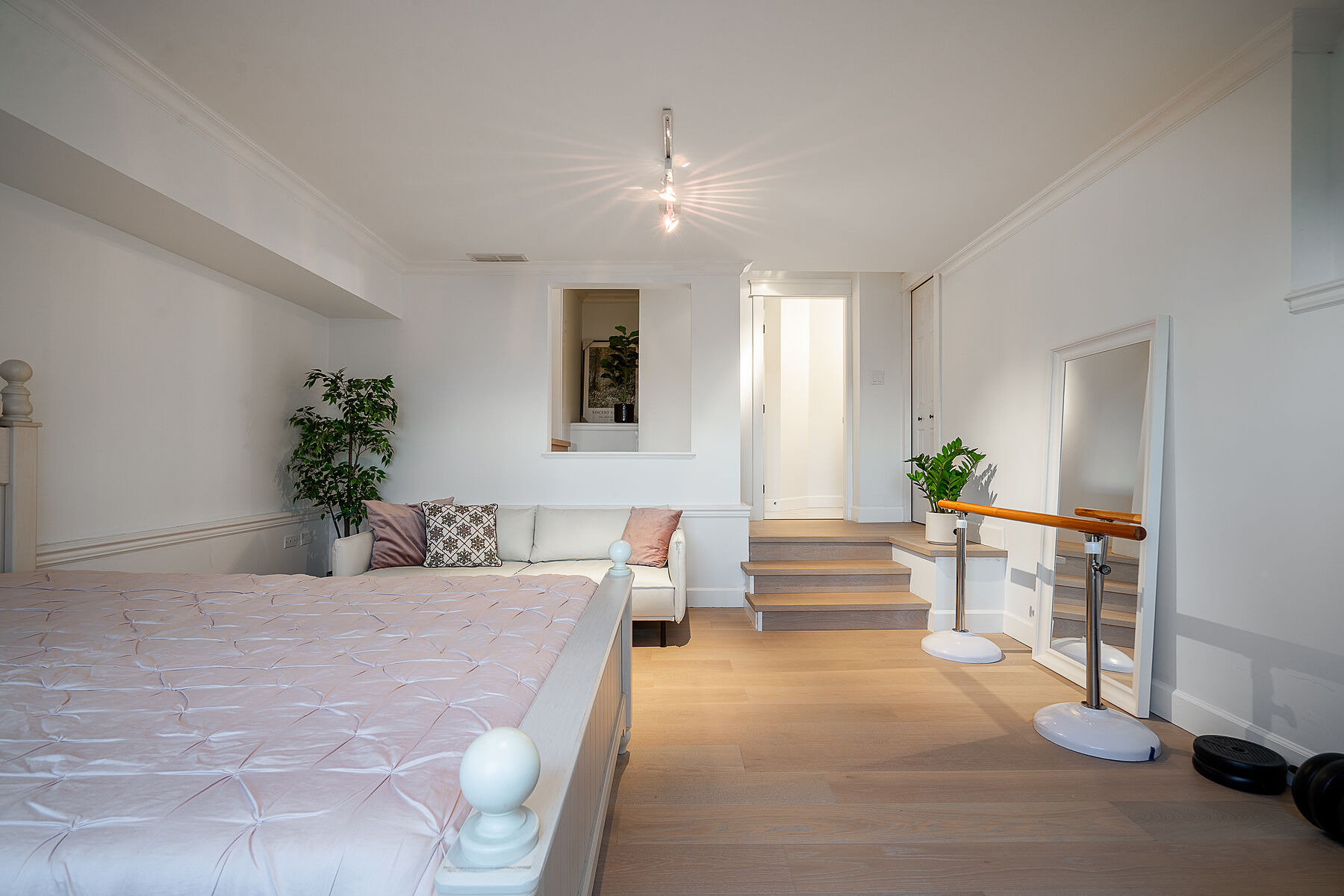  Stunning Executive Residence - 物件實景