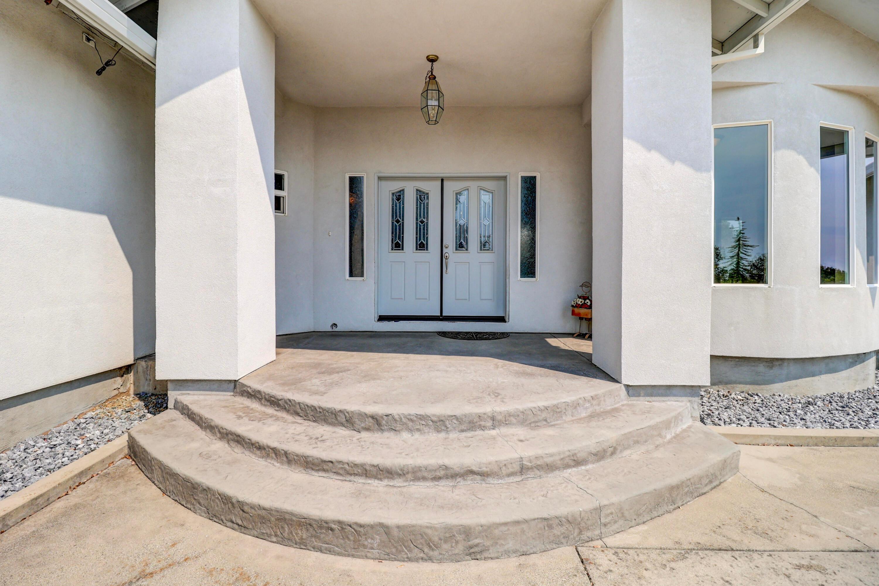 Redding, California, 96002, United States, 3 Bedrooms Bedrooms, ,3 BathroomsBathrooms,Residential,For Sale,1992839