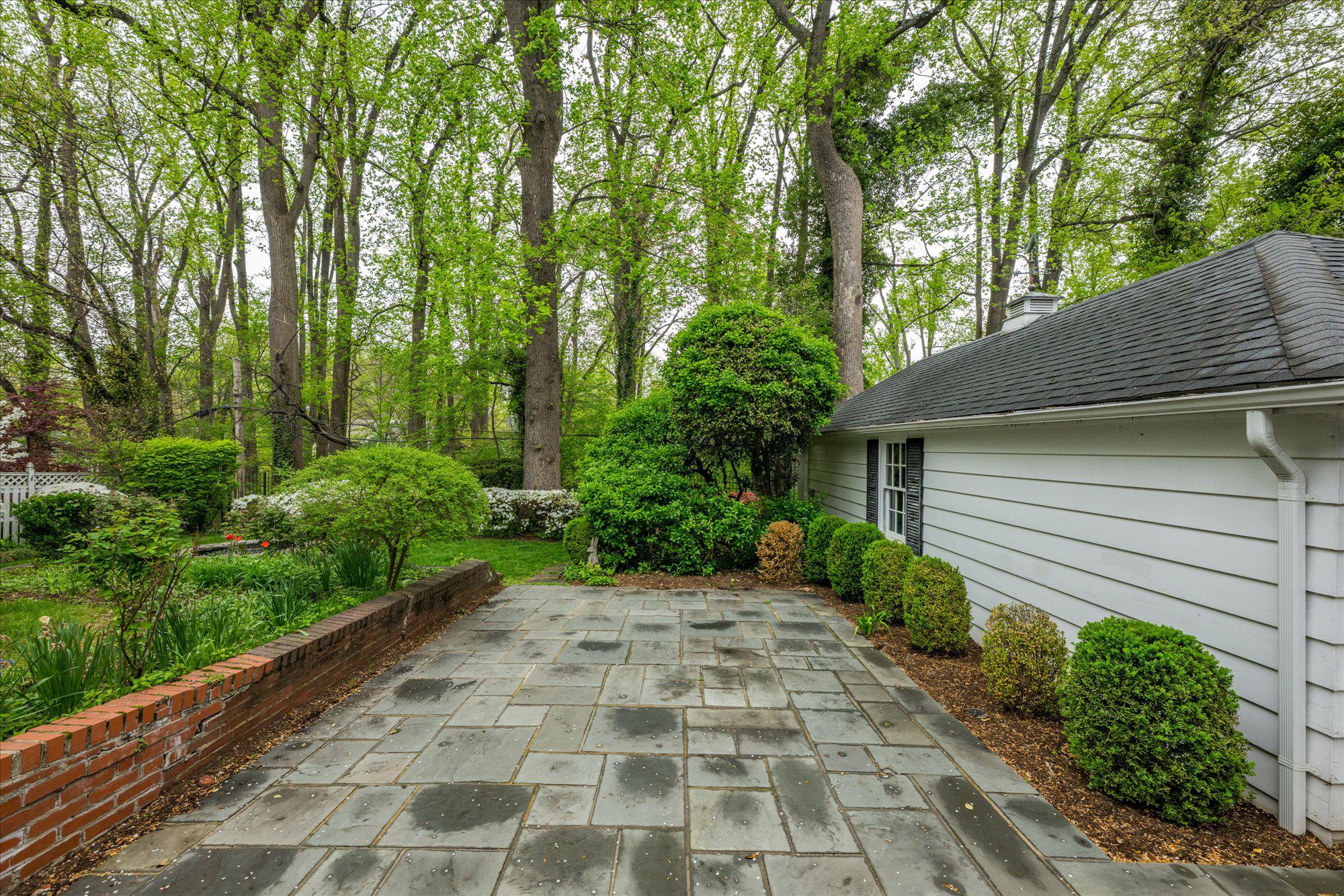  4923 Hillbrook Lane NW, Washington, DC, 20016 - 物件實景