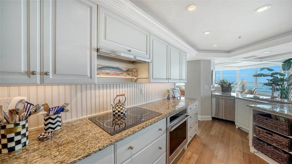 Sarasota, Florida, 34236, United States, 3 Bedrooms Bedrooms, ,3 BathroomsBathrooms,Residential,For Sale,1992113