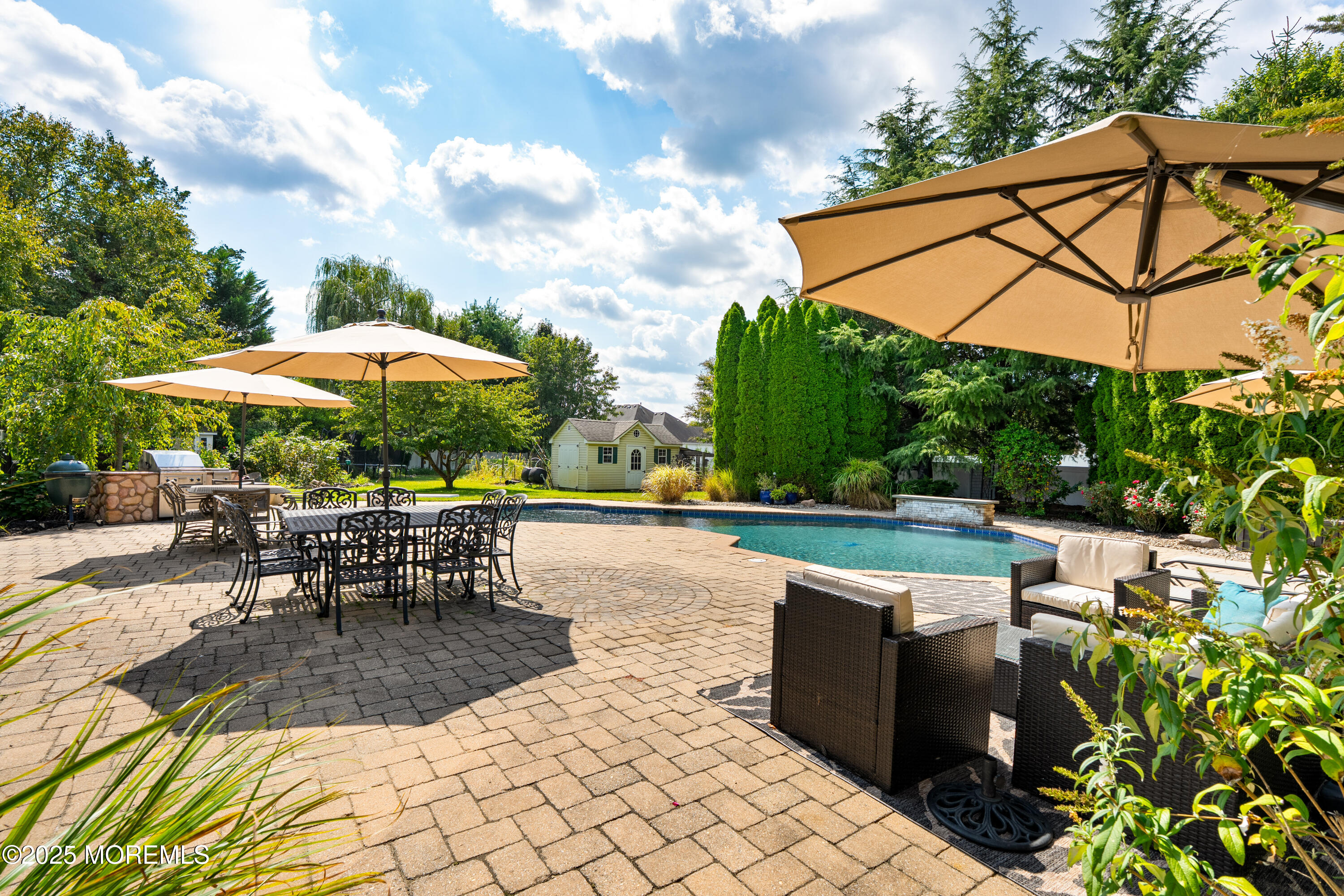 Jackson, New Jersey, 08527, United States, 7 Bedrooms Bedrooms, ,5 BathroomsBathrooms,Residential,For Sale,1998034