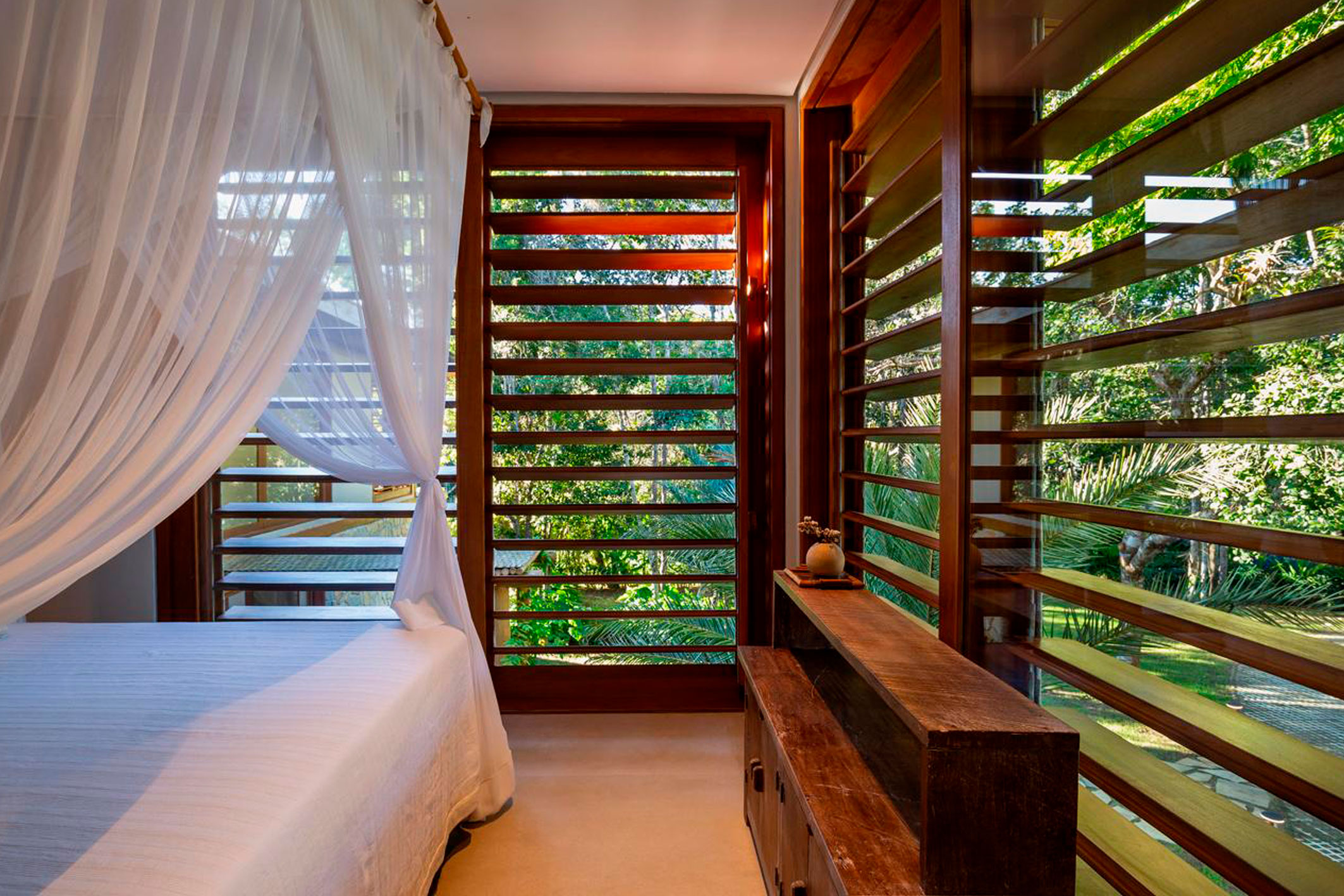  House by Guido Ramos Integrated with Nature in Trancoso - 物件實景