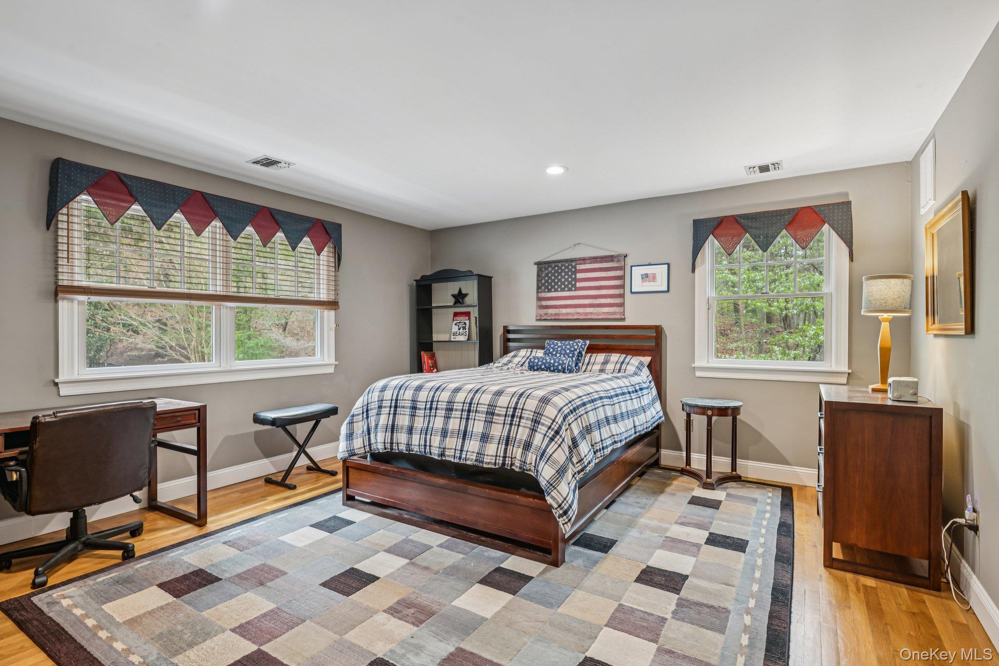  76 Harbor Road, Head Of The Harbor, NY, 11780 - 物件實景