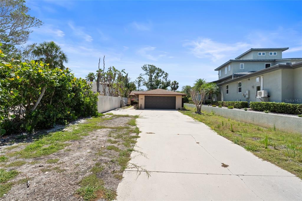 Sarasota, Florida, 34242, United States, 2 Bedrooms Bedrooms, ,2 BathroomsBathrooms,Residential,For Sale,1837643