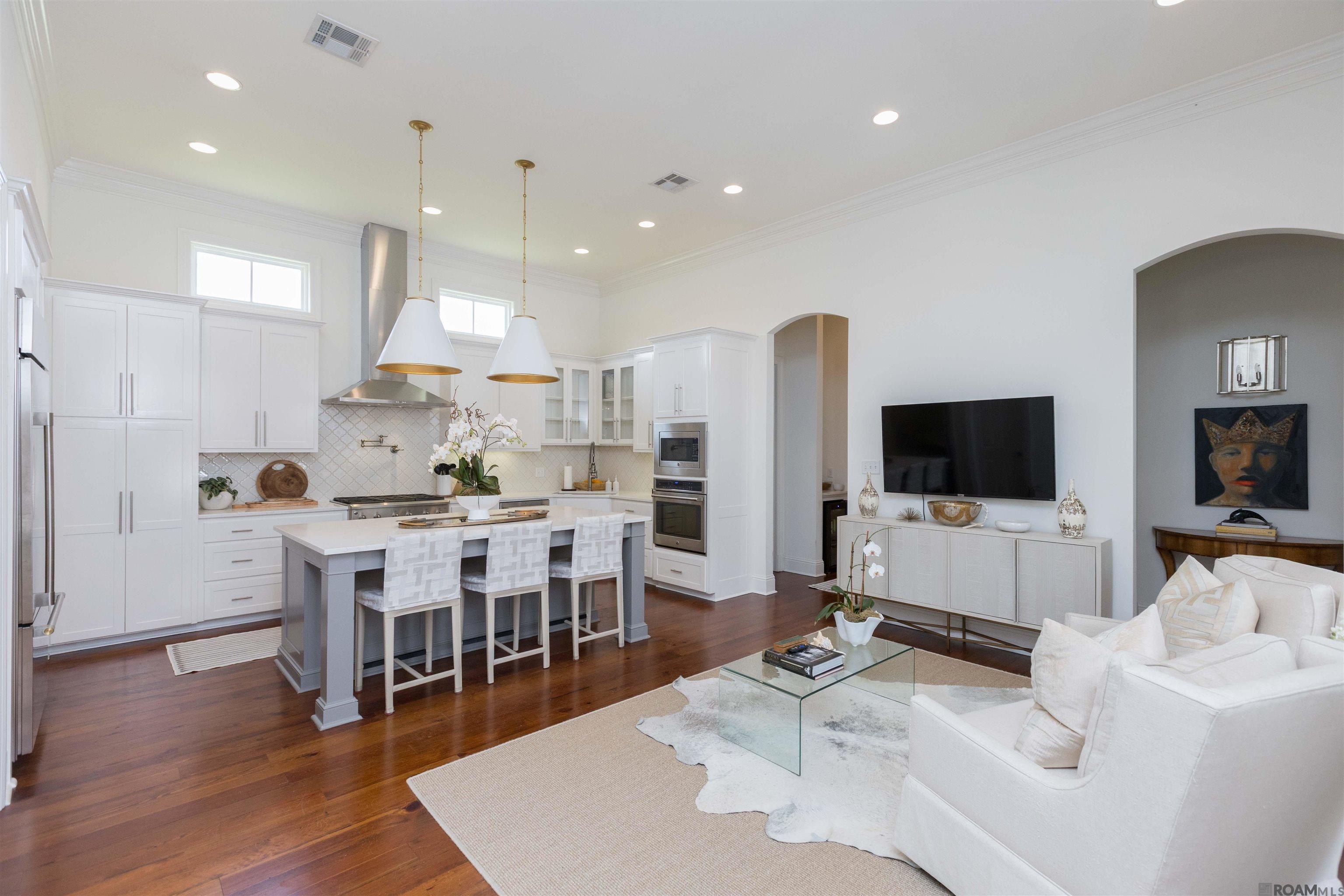 Saint George, Louisiana, 70810, United States, 4 Bedrooms Bedrooms, ,5 BathroomsBathrooms,Residential,For Sale,1894332