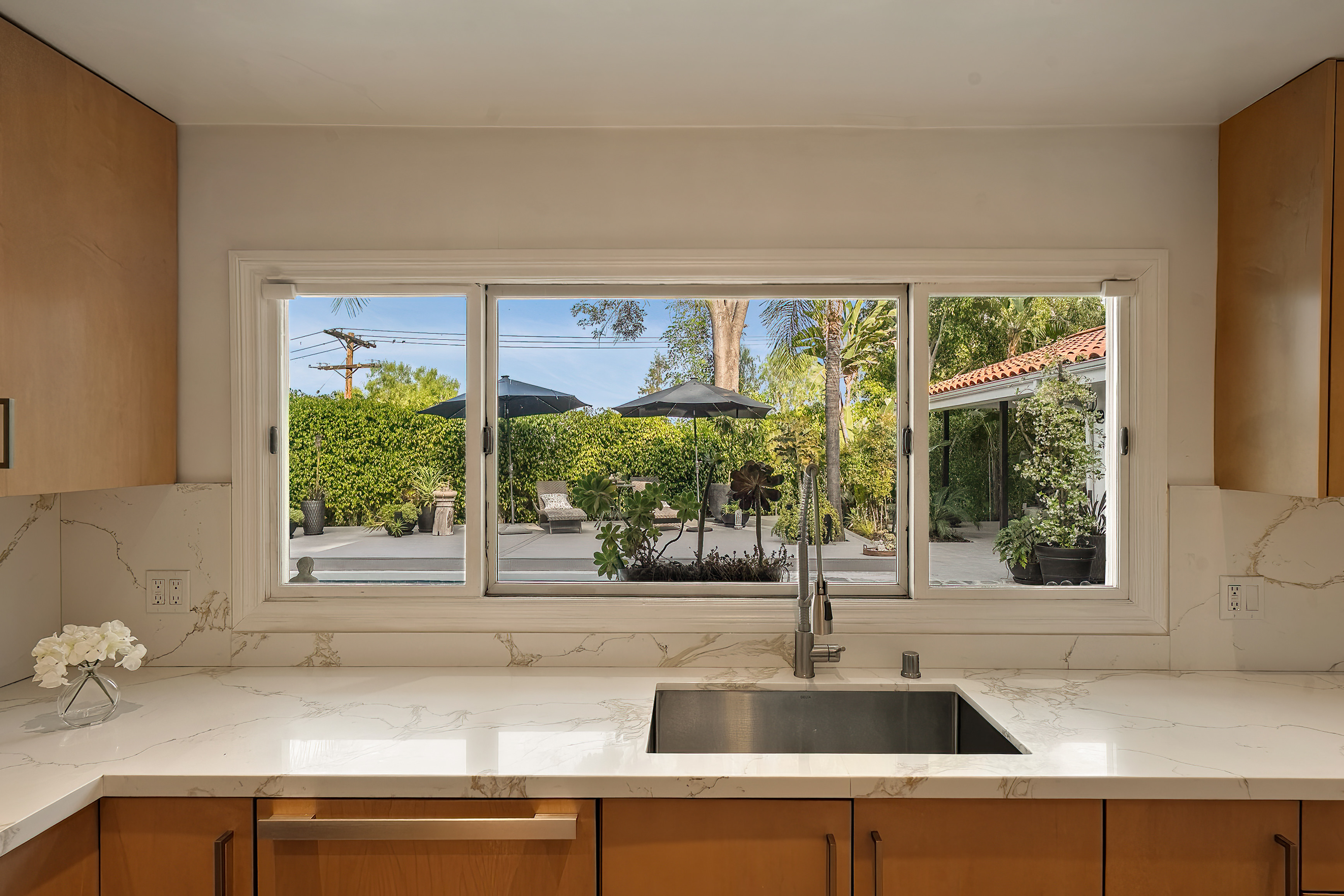  4807 Brewster Drive - 物件實景