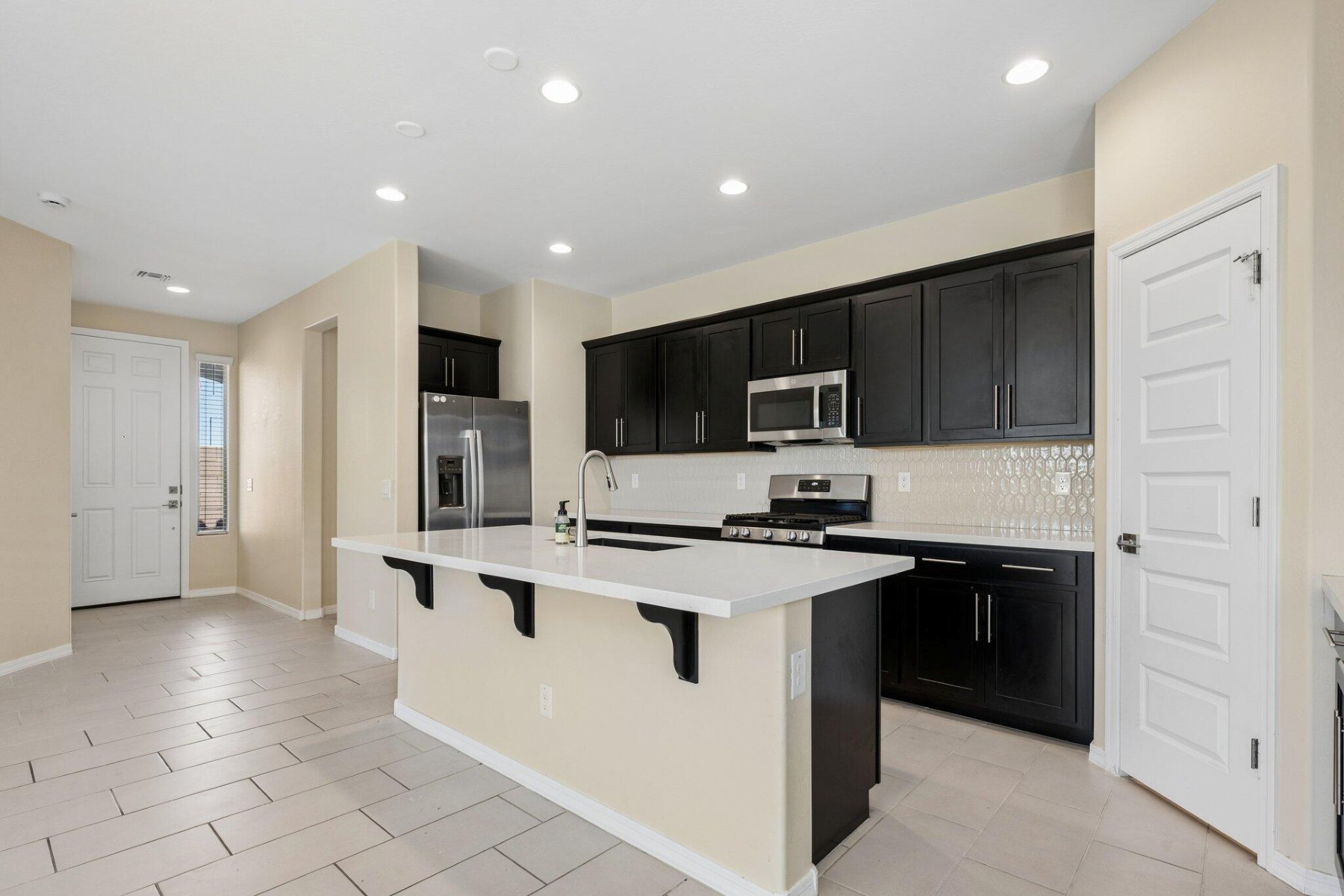  25572 N 142nd Lane  Surprise, AZ - 物件實景