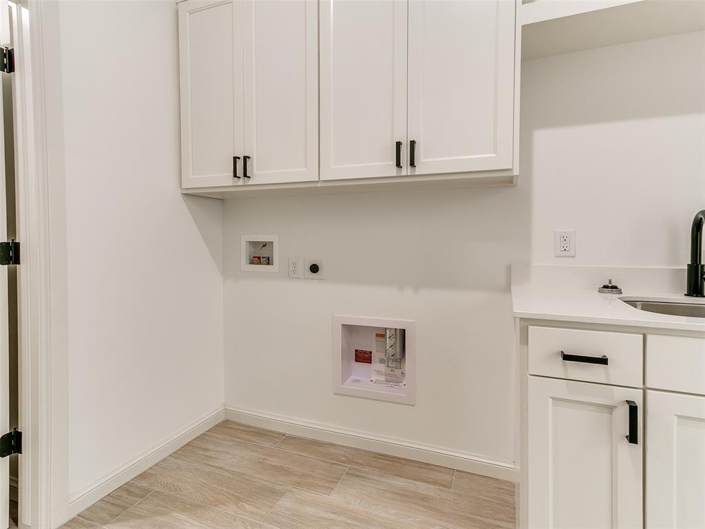 Blanchard, Oklahoma, 73010, United States, 4 Bedrooms Bedrooms, ,4 BathroomsBathrooms,Residential,For Sale,1982275