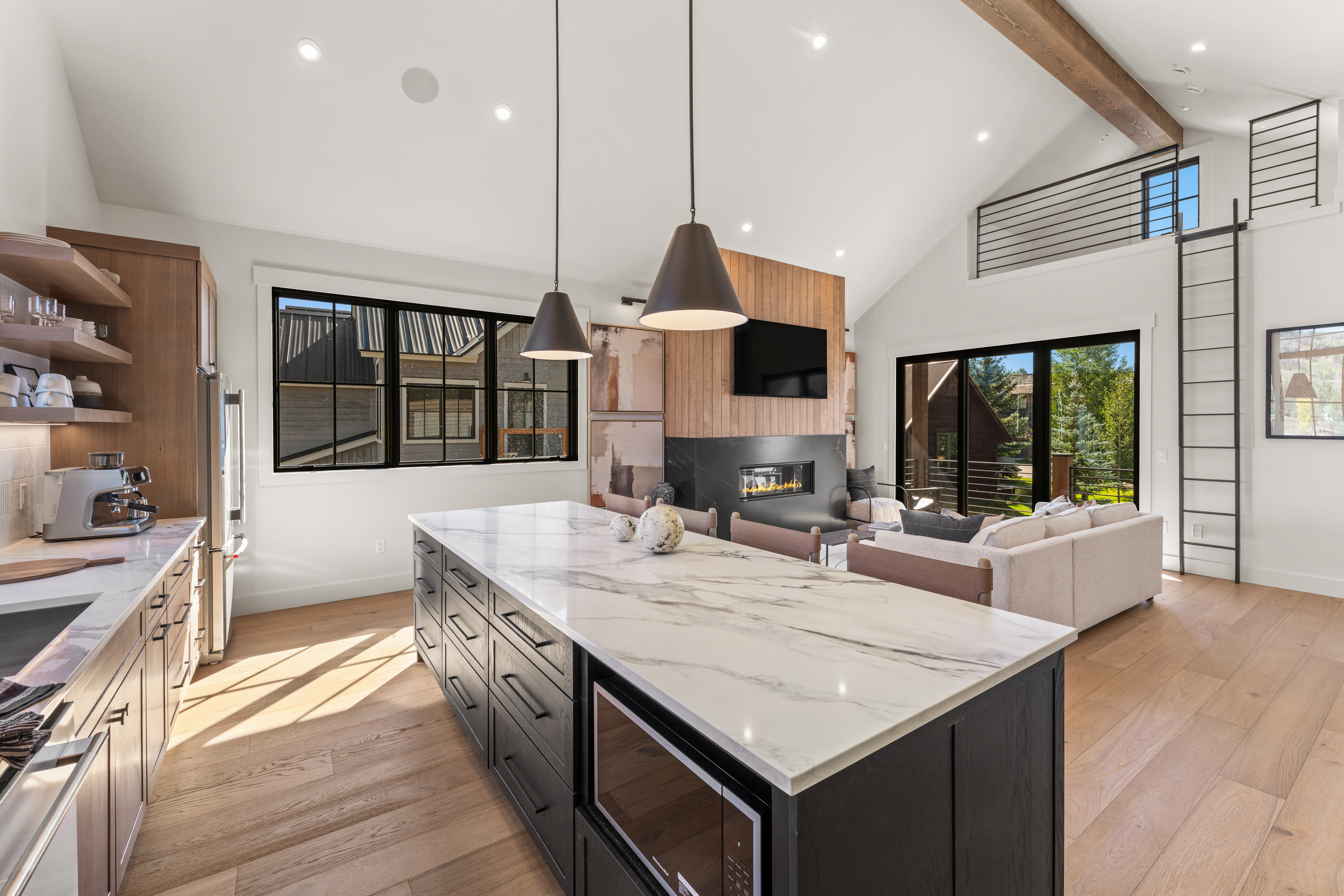  Newly Built End-Unit Townhome Offers The Ultimate Mountain LIfestyle - 物件實景