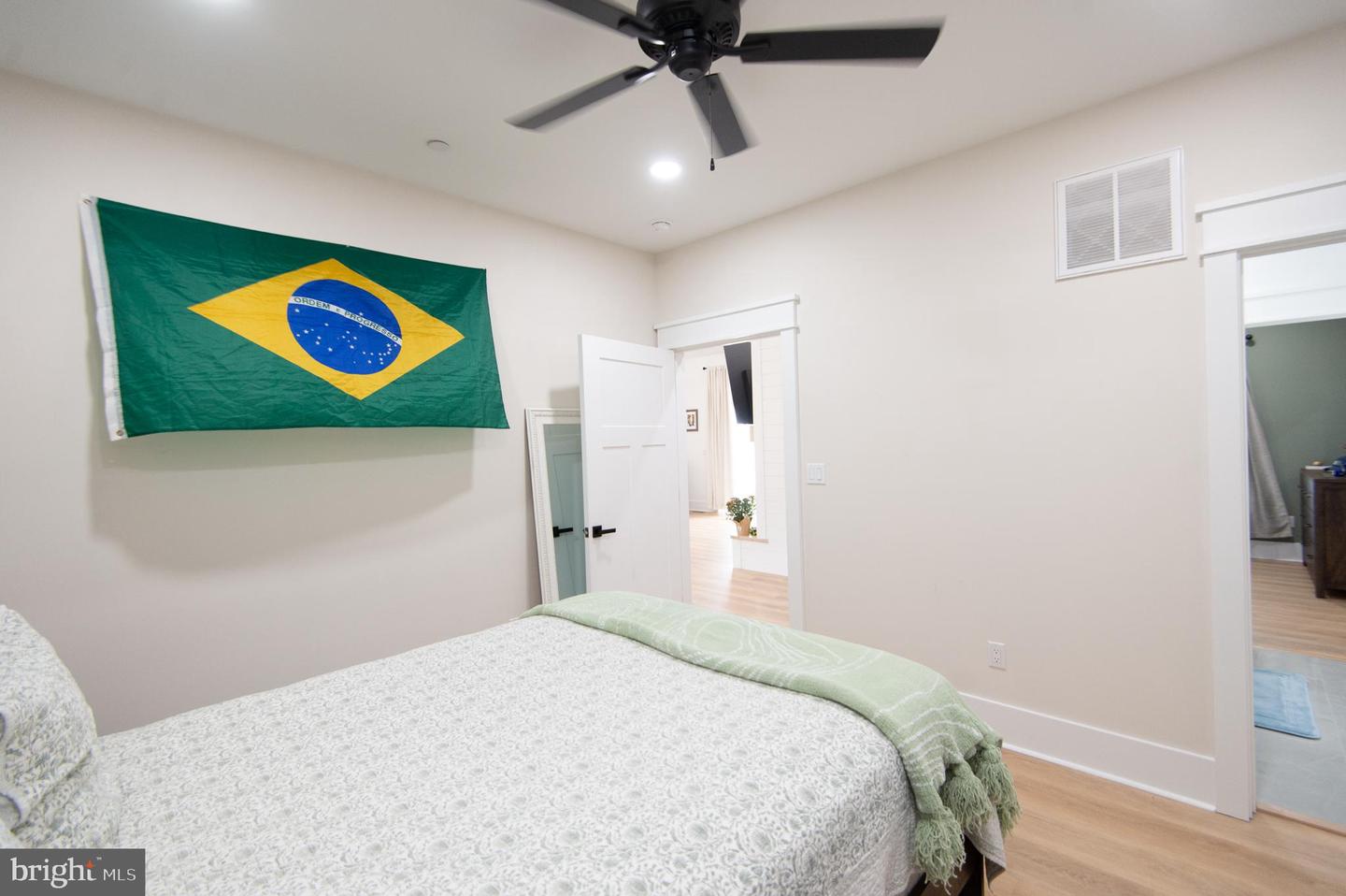 Delmar, Maryland, 21875, United States, 4 Bedrooms Bedrooms, ,4 BathroomsBathrooms,Residential,For Sale,1992058