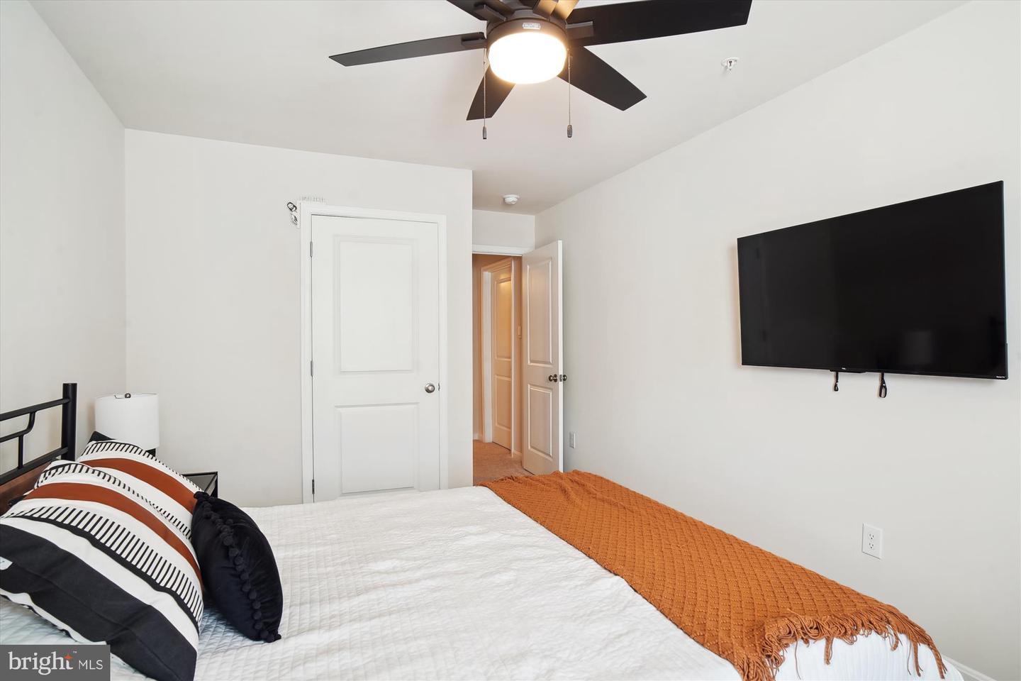 Frederick, Maryland, 21701, United States, 3 Bedrooms Bedrooms, ,4 BathroomsBathrooms,Residential,For Sale,1920033