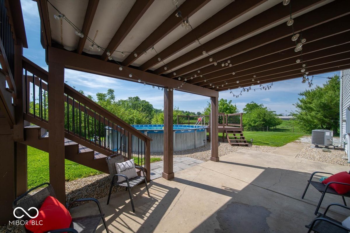 Noblesville, Indiana, 46060, United States, 4 Bedrooms Bedrooms, ,3 BathroomsBathrooms,Residential,For Sale,2048324