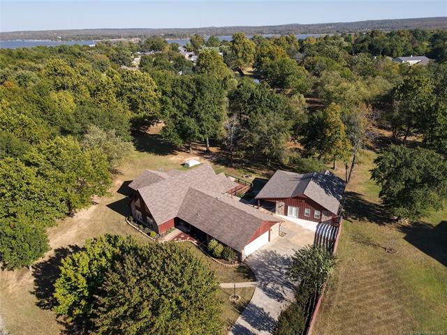 Eufaula, Oklahoma, 74432, United States, 3 Bedrooms Bedrooms, ,3 BathroomsBathrooms,Residential,For Sale,1987326