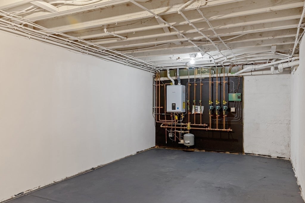 Plymouth, Massachusetts, 02360, United States, 4 Bedrooms Bedrooms, ,4 BathroomsBathrooms,Residential,For Sale,1981887