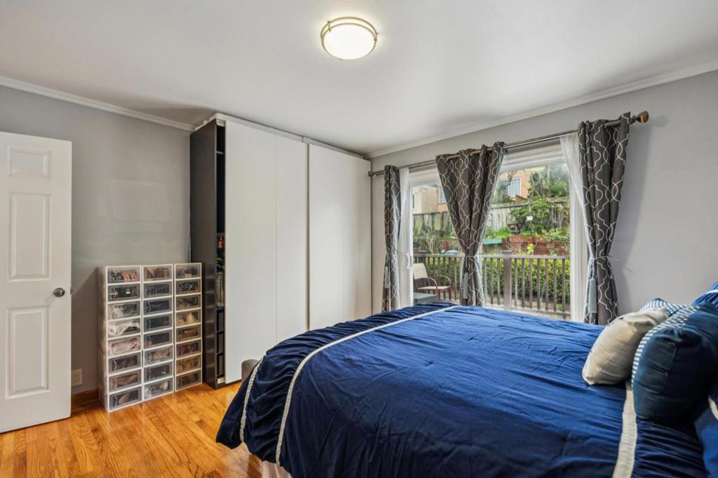 Daly City, California, 94015, United States, 5 Bedrooms Bedrooms, ,2 BathroomsBathrooms,Residential,For Sale,2010788