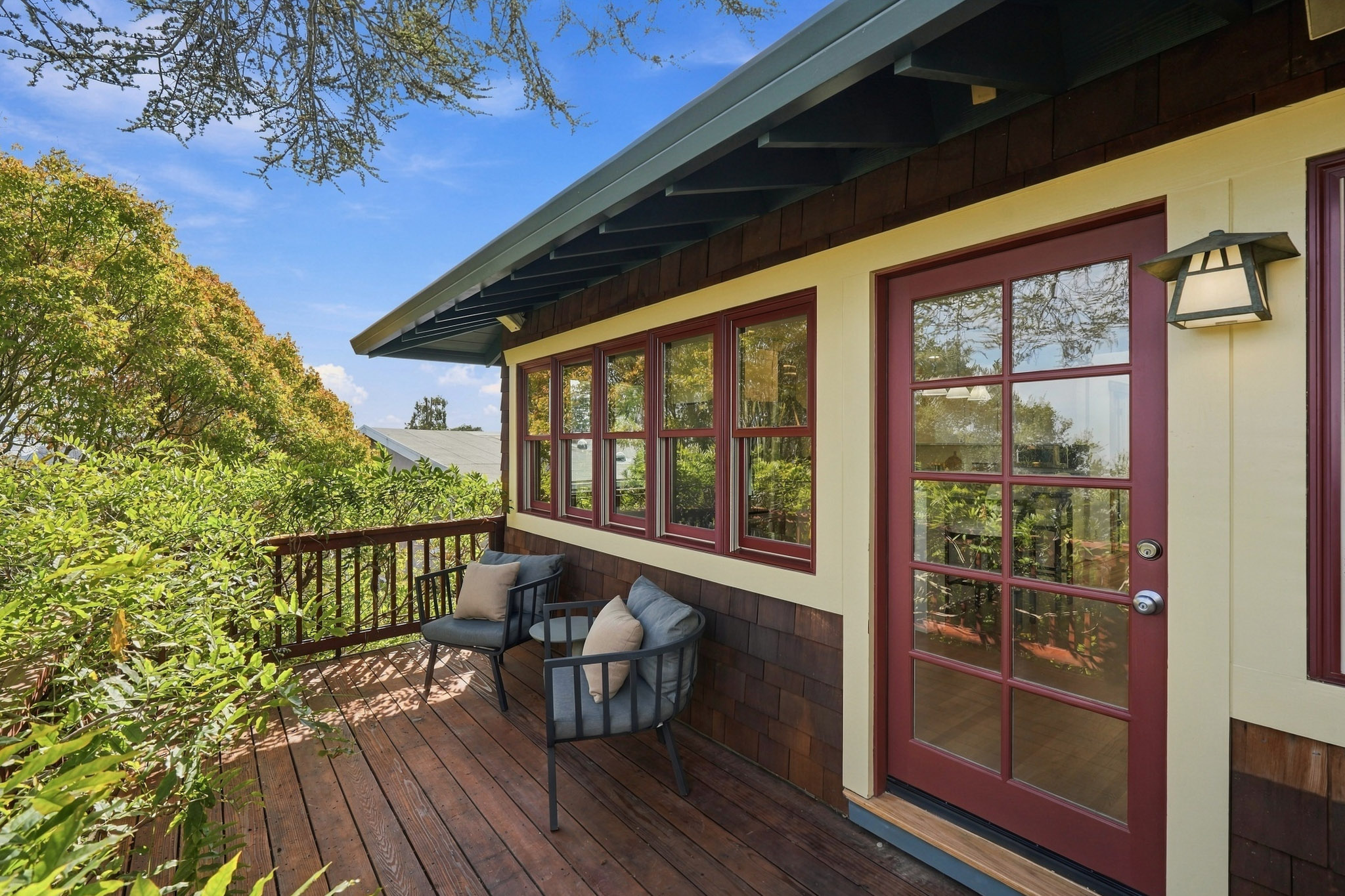  Timeless Craftsman in Belmont - 物件實景