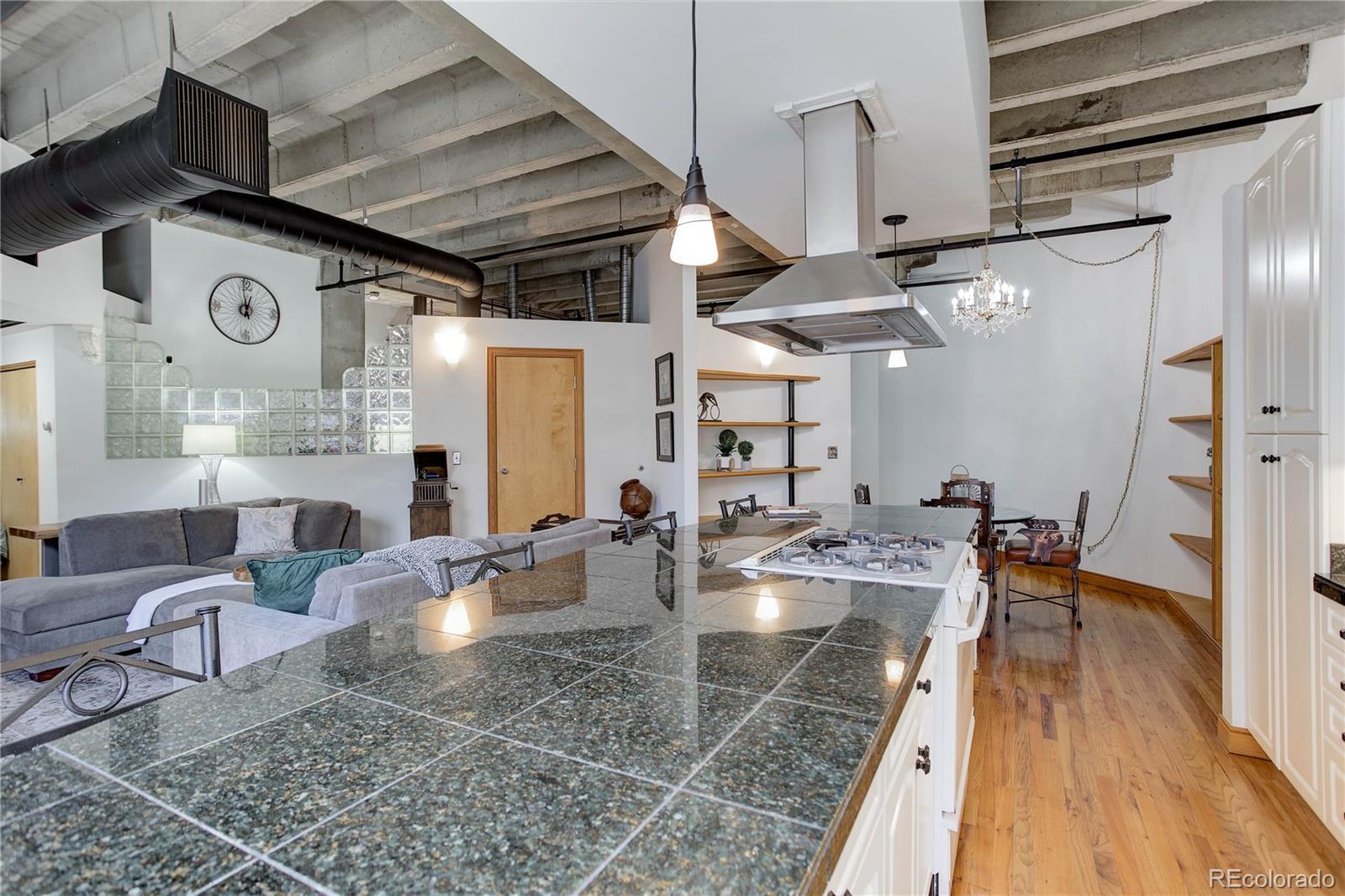 Denver, Colorado, 80202, United States, 1 Bedroom Bedrooms, ,2 BathroomsBathrooms,Residential,For Sale,1804678