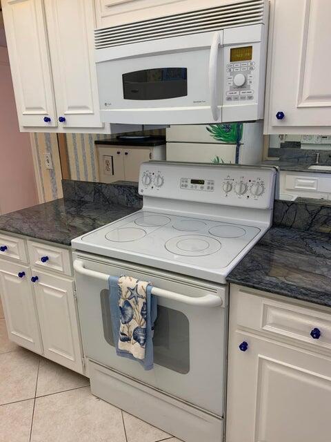 Boca Raton, Florida, 33432, United States, 2 Bedrooms Bedrooms, ,2 BathroomsBathrooms,Residential,For Sale,1848305