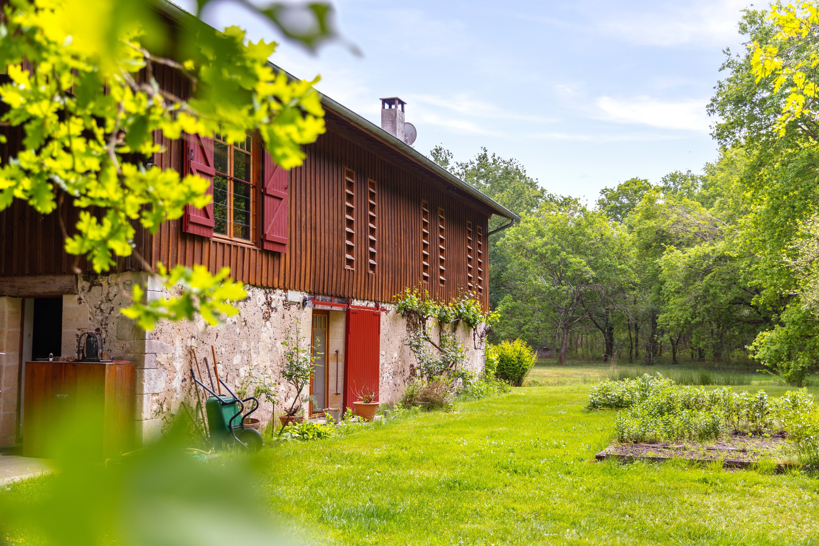  ARÈS – FOREST ESTATE WITH SWIMMING POOL SET ON 7 HECTARES - 物件實景