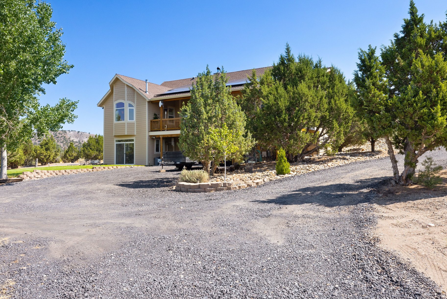 665 Rocking Horse Road - 物件實景