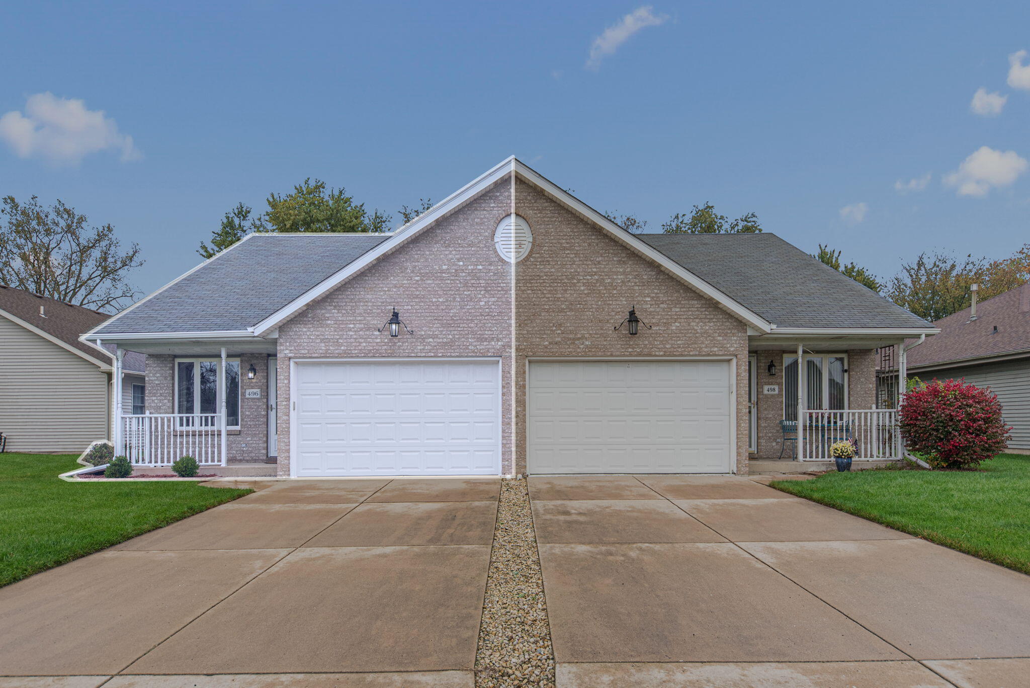 Hidden Oak Dr, Hobart, IN 46342 #1