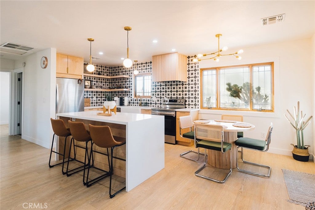 Yucca Valley, California, 92284, United States, 3 Bedrooms Bedrooms, ,2 BathroomsBathrooms,Residential,For Sale,1981322