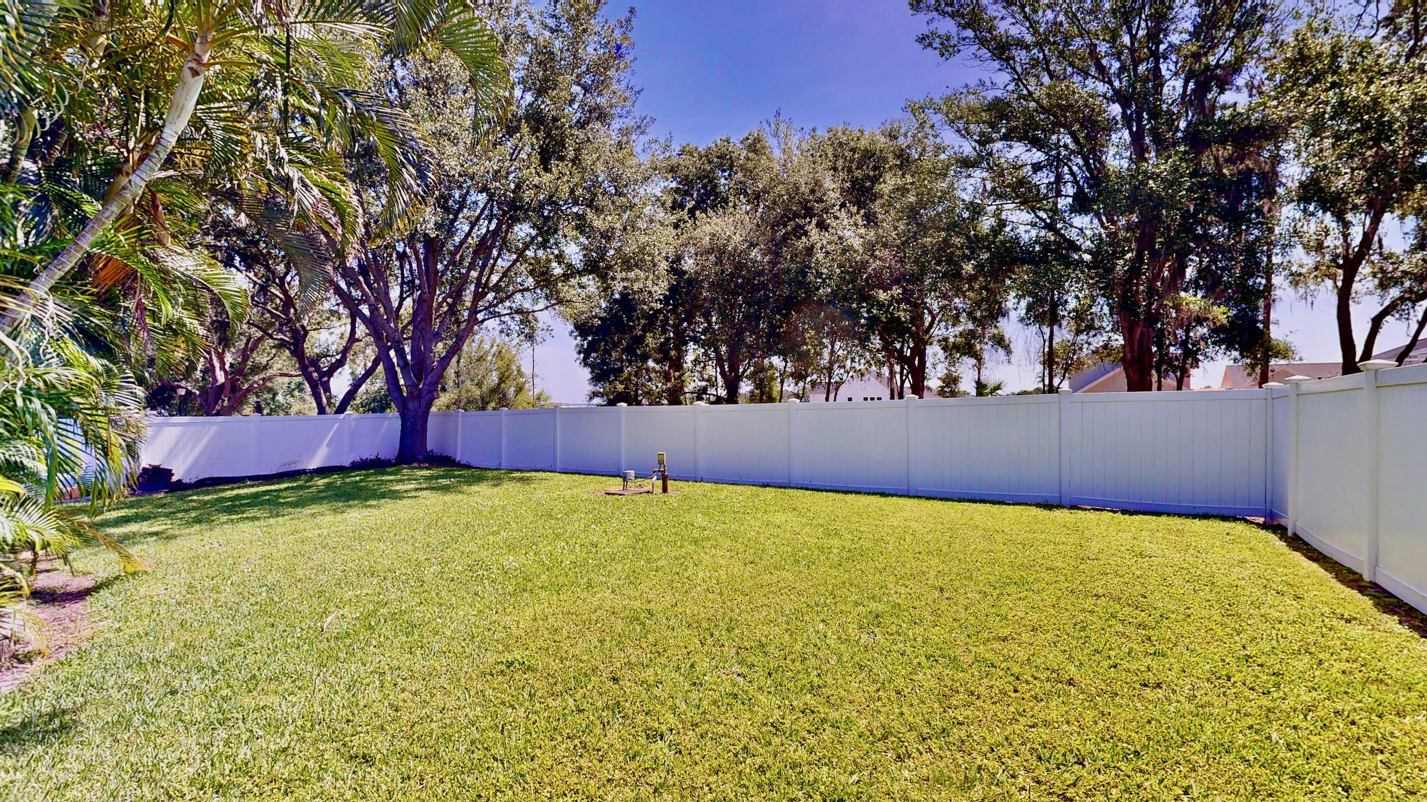 Oakland, Florida, 34760, United States, 4 Bedrooms Bedrooms, ,3 BathroomsBathrooms,Residential,For Sale,1828727
