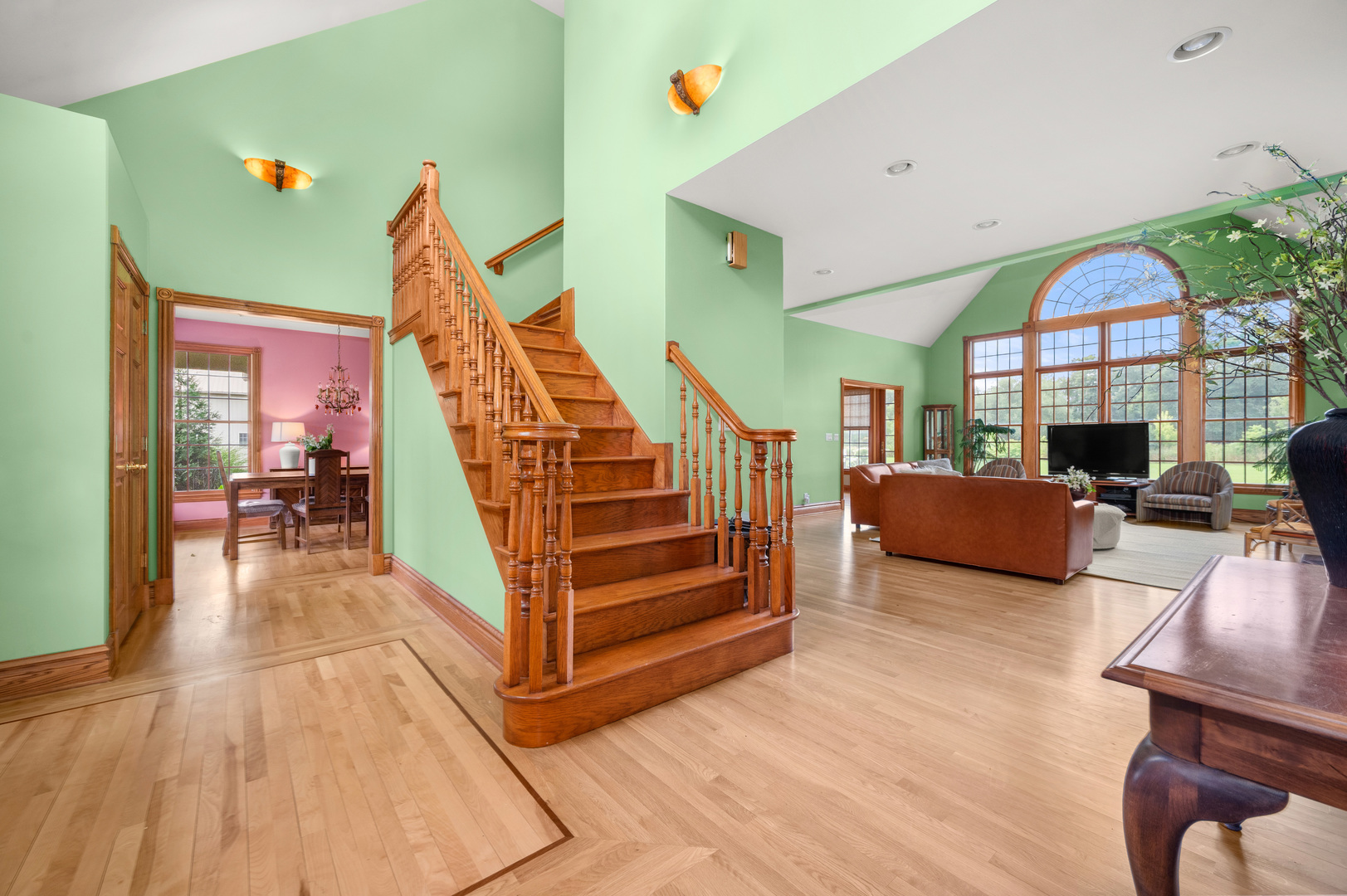 Sycamore, Illinois, 60178, United States, 5 Bedrooms Bedrooms, ,3 BathroomsBathrooms,Residential,For Sale,1904225