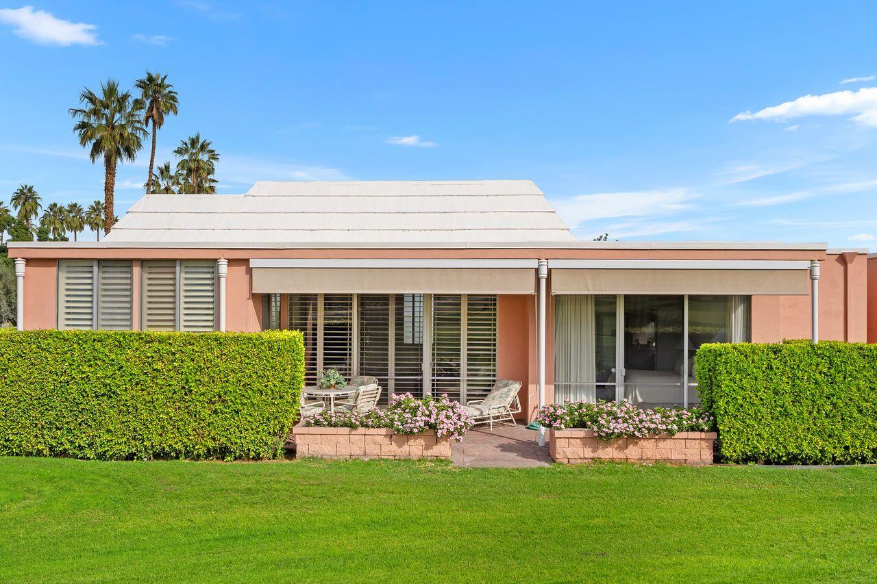 Palm Desert, California, 92260, United States, 2 Bedrooms Bedrooms, ,2 BathroomsBathrooms,Residential,For Sale,1992919