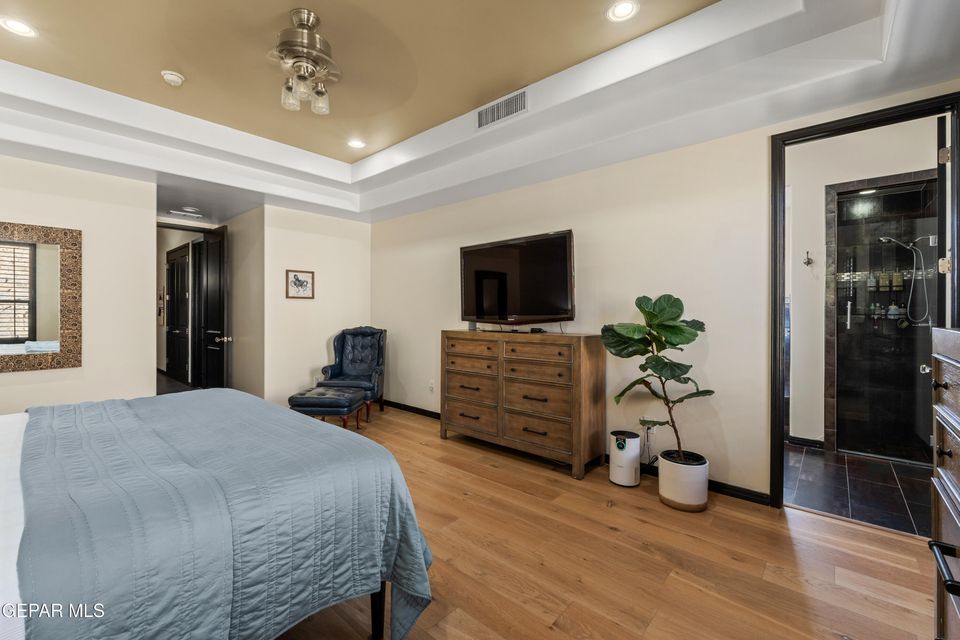 El Paso, Texas, 79912, United States, 4 Bedrooms Bedrooms, ,3 BathroomsBathrooms,Residential,For Sale,1997746