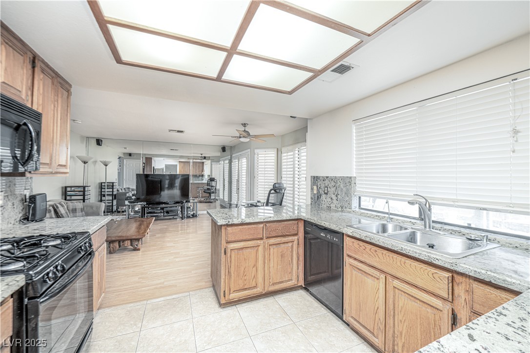 Las Vegas, Nevada, 89117, United States, 3 Bedrooms Bedrooms, ,3 BathroomsBathrooms,Residential,For Sale,1902461