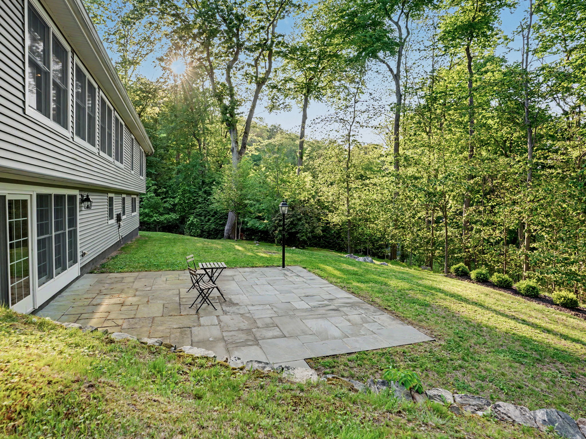  Turn-Key North Stamford Ranch with Private Pond Views - 物件實景