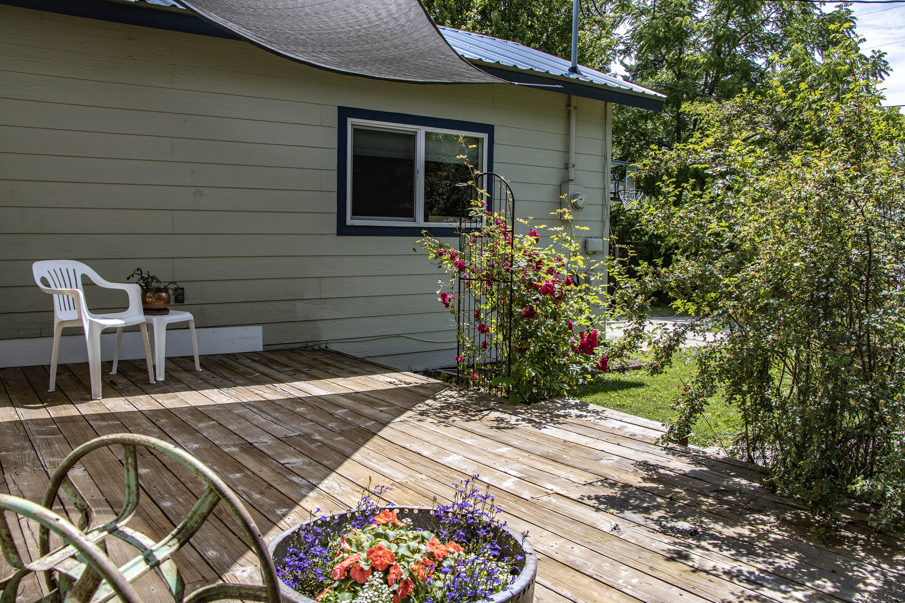 Sandpoint, Idaho, 83864, United States, 4 Bedrooms Bedrooms, ,2 BathroomsBathrooms,Residential,For Sale,1928648