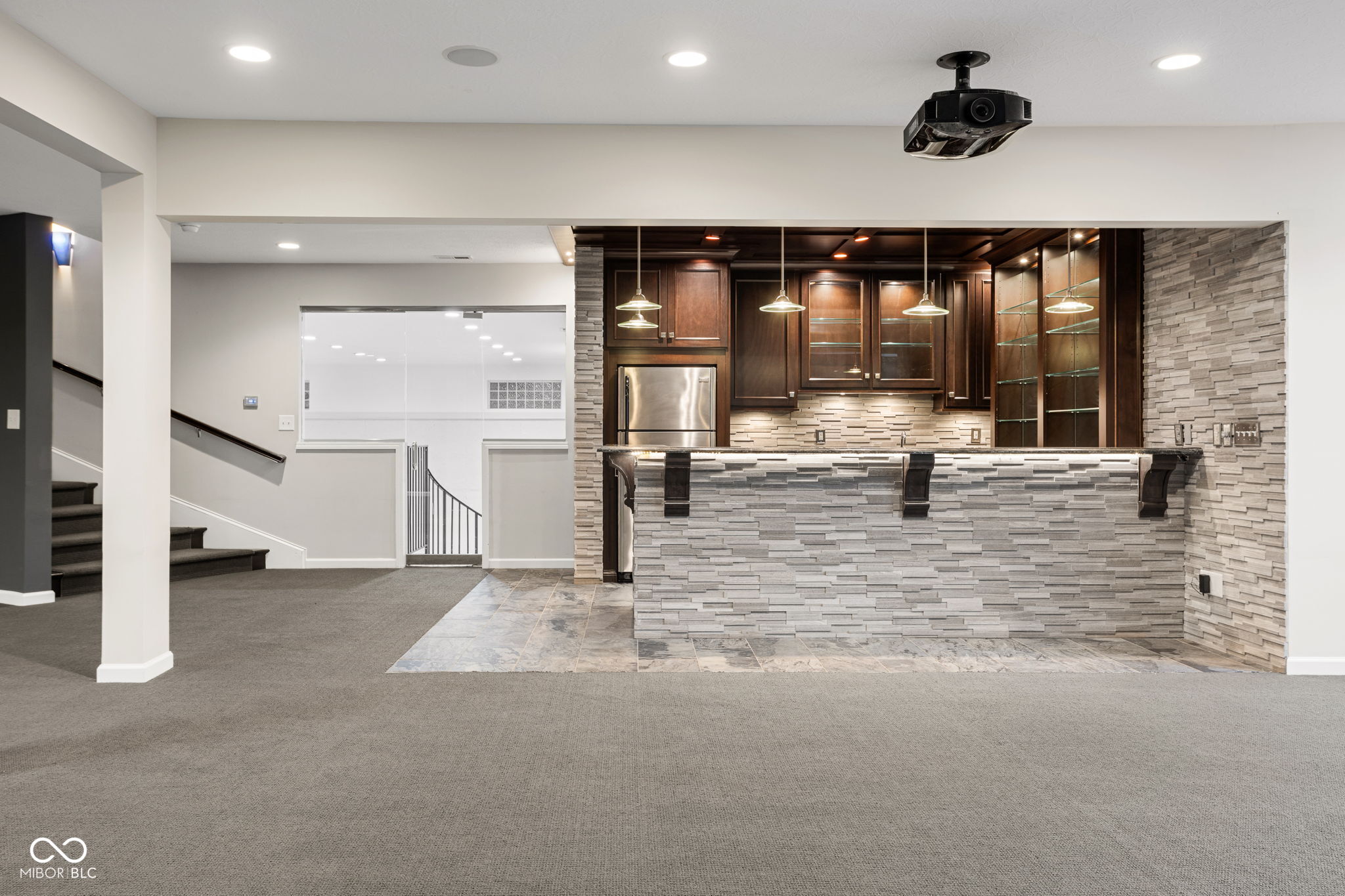 Indianapolis, Indiana, 46226, United States, 6 Bedrooms Bedrooms, ,7 BathroomsBathrooms,Residential,For Sale,1998001