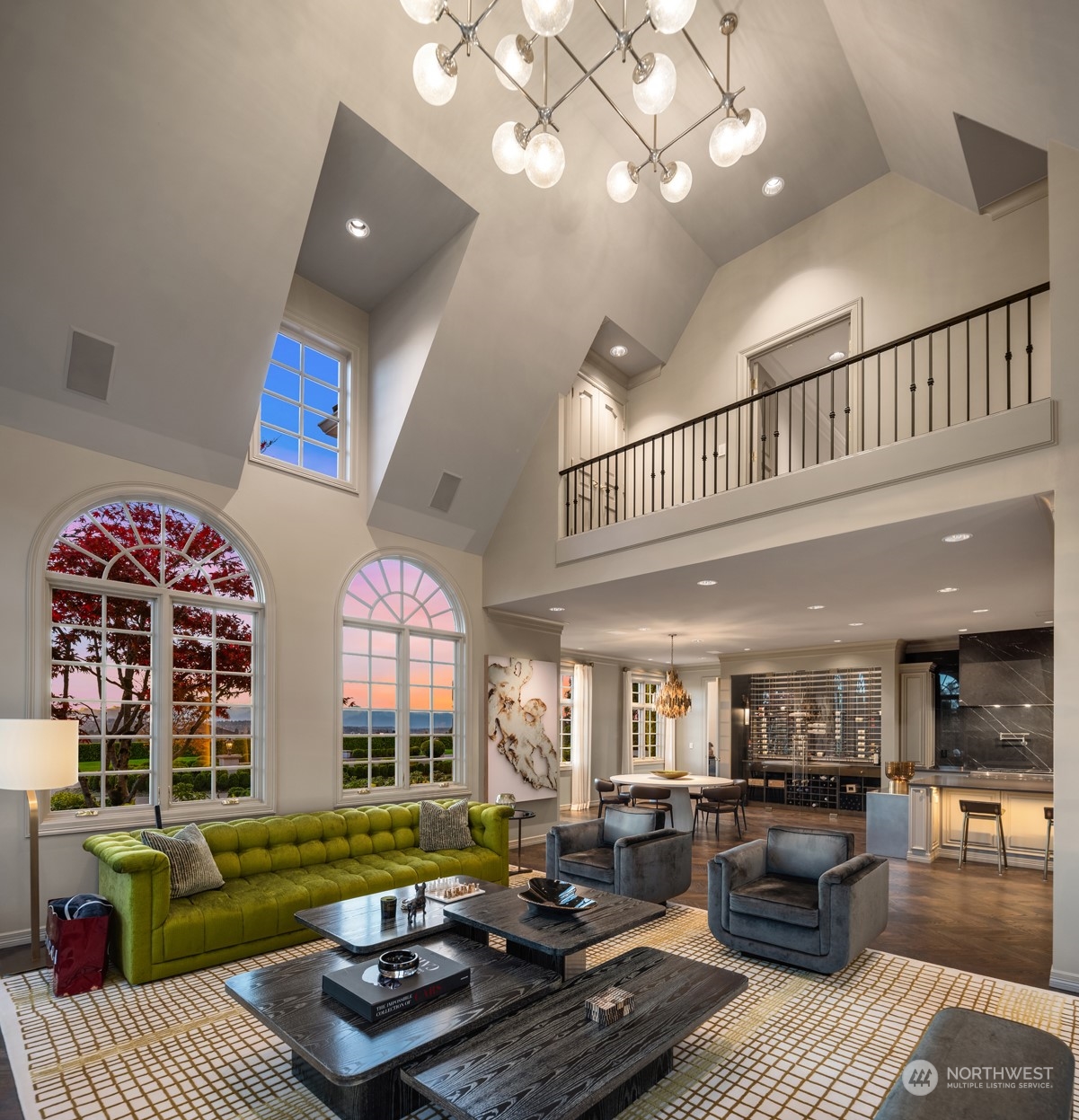 Clyde Hill, Washington, 98004, United States, 5 Bedrooms Bedrooms, ,4 BathroomsBathrooms,Residential,For Sale,1684635