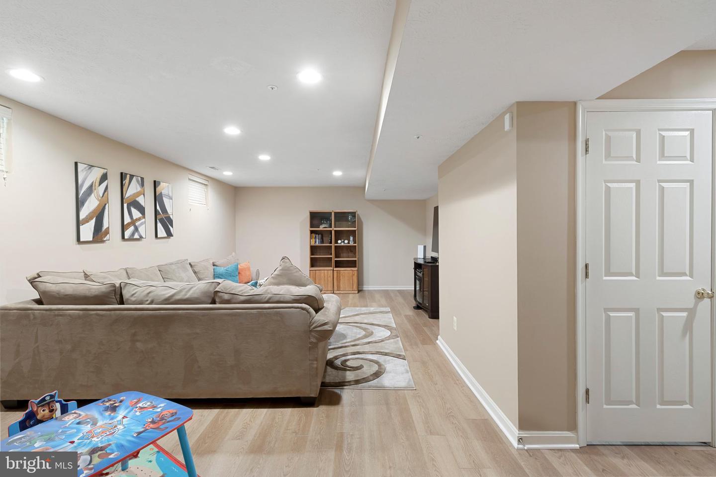 Fort Washington, Maryland, 20744, United States, 4 Bedrooms Bedrooms, ,4 BathroomsBathrooms,Residential,For Sale,1939842