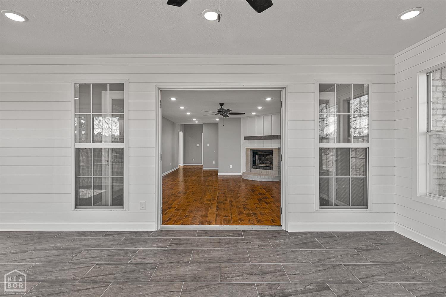 Paragould, Arkansas, 72450, United States, 4 Bedrooms Bedrooms, ,4 BathroomsBathrooms,Residential,For Sale,2009087