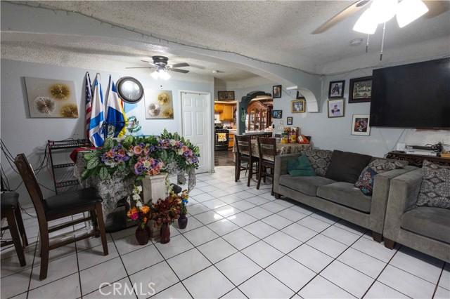 Los Angeles, California, 90059, United States, ,Residential,For Sale,1997747